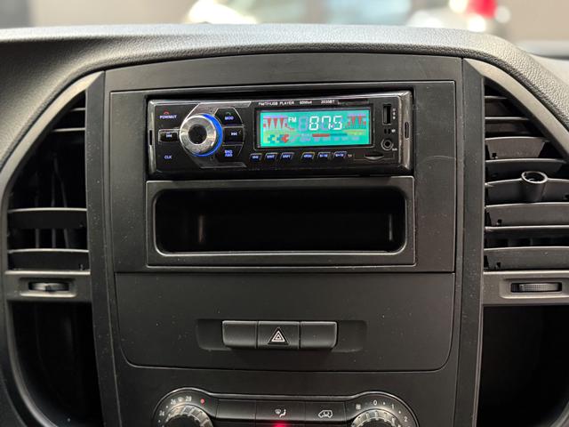 MERCEDES-BENZ Vito usata, con USB