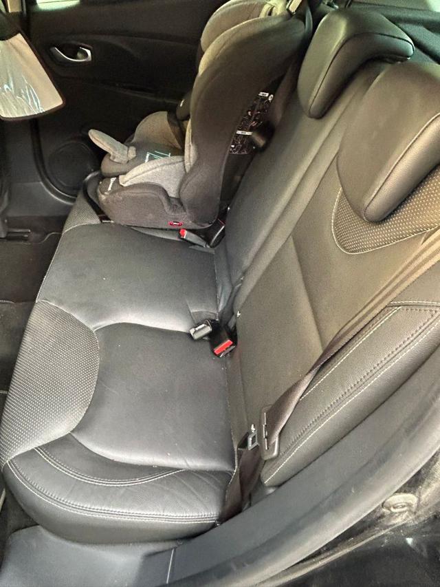 RENAULT Clio usata, con Sistema di navigazione