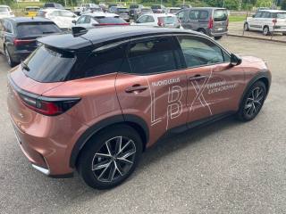 LEXUS LBX usata, con Autoradio