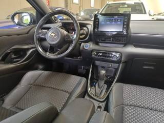 TOYOTA Yaris usata, con USB