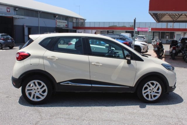 RENAULT Captur usata, con Airbag testa