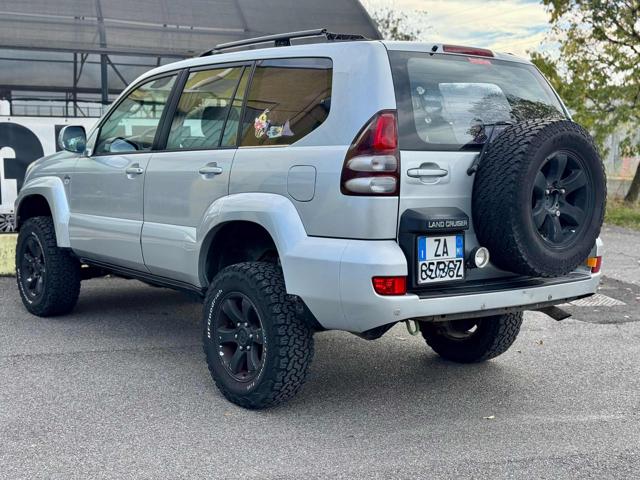 TOYOTA Land Cruiser usata, con Lettore CD