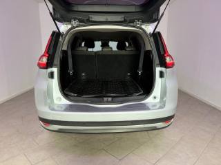 RENAULT Scenic usata 9