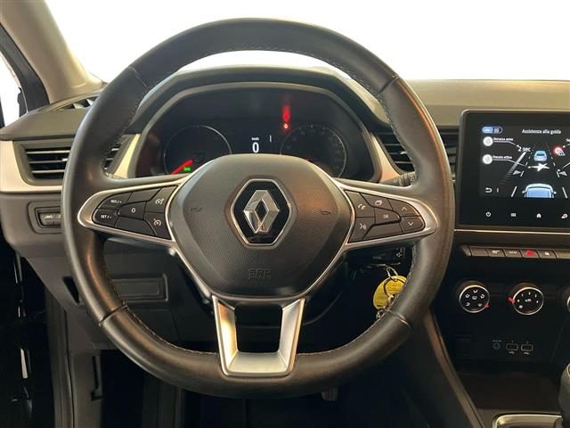 RENAULT Captur usata, con Hill holder