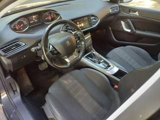 PEUGEOT 308 usata, con Fari LED