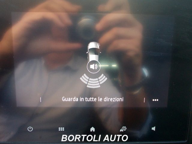 RENAULT Captur usata, con Sistema di navigazione