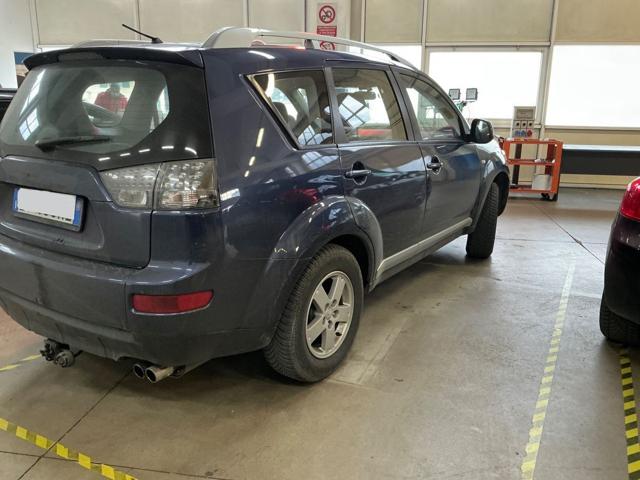 MITSUBISHI Outlander usata, con Airbag