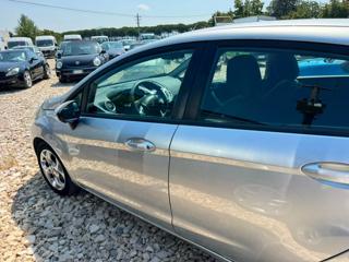 FORD Fiesta usata, con Autoradio