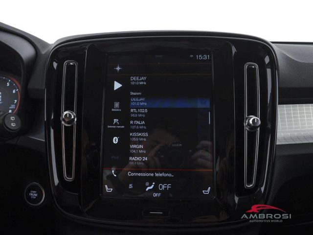 VOLVO XC40 usata 13