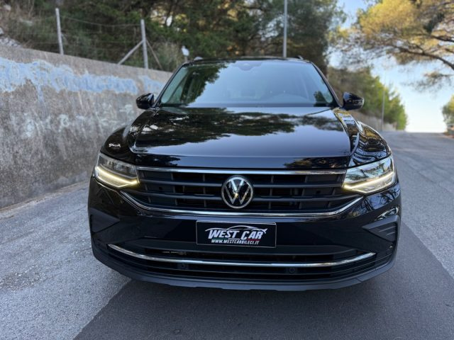 VOLKSWAGEN Tiguan usata, con Airbag laterali