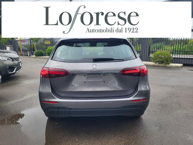 MERCEDES-BENZ B 180 usata, con Autoradio