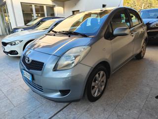 TOYOTA Yaris 1.0 5 porte Sol *RISERVATA*