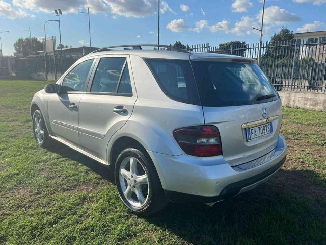 MERCEDES-BENZ ML 320 usata, con Alzacristalli elettrici
