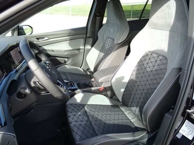 VOLKSWAGEN Golf usata, con Autoradio