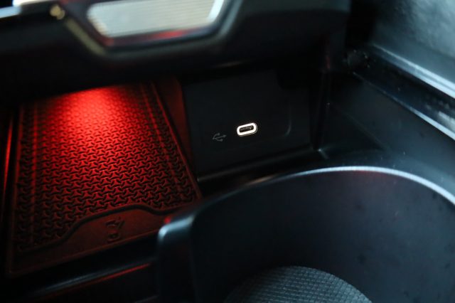 MERCEDES-BENZ C 300 usata 95