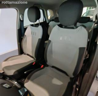 RENAULT Captur usata, con Bracciolo