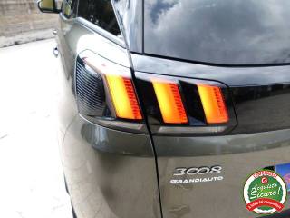 PEUGEOT 3008 usata, con Sensore di luce