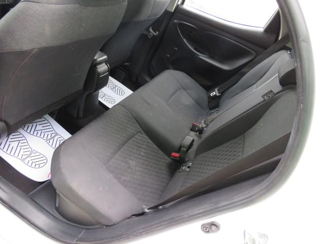 TOYOTA Yaris usata 19