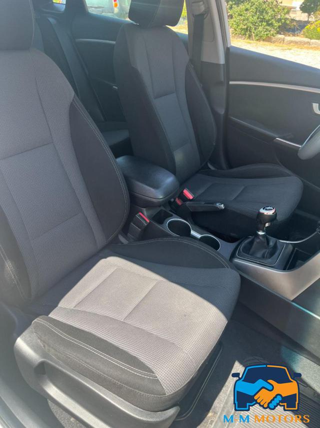 HYUNDAI i30 usata, con Servosterzo