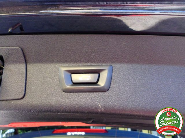 BMW 216 usata, con Fari direzionali