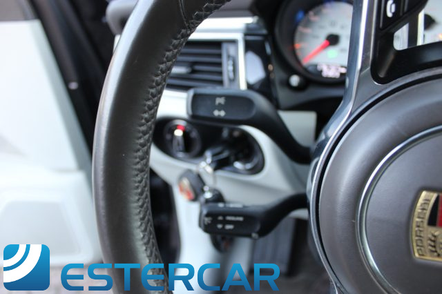PORSCHE Macan usata, con Servosterzo