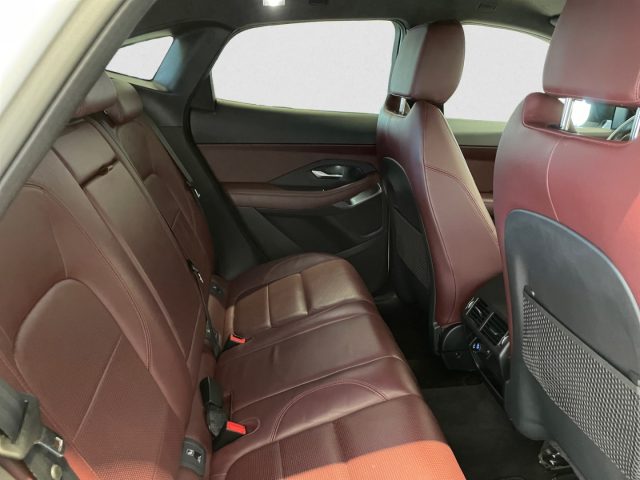 JAGUAR E-Pace usata 4