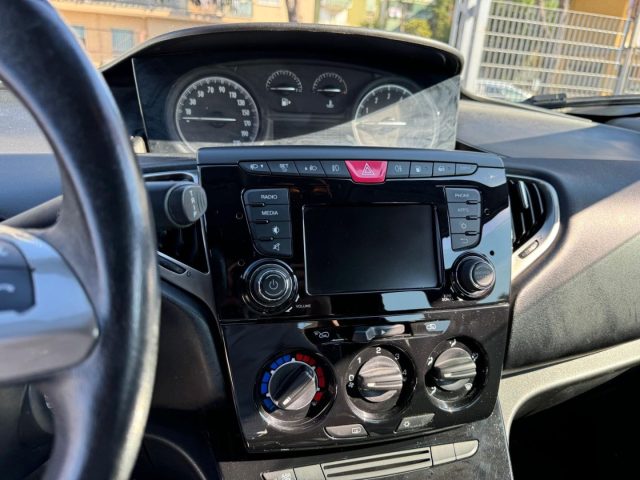 LANCIA Ypsilon usata, con Controllo trazione
