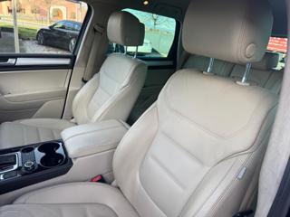 VOLKSWAGEN Touareg usata, con Controllo trazione