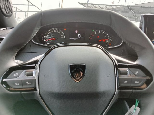 PEUGEOT 2008 usata, con Boardcomputer