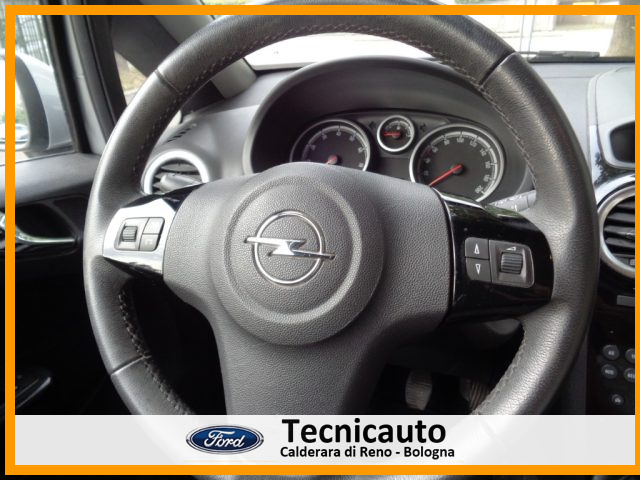 OPEL Corsa usata, con Specchietti laterali elettrici