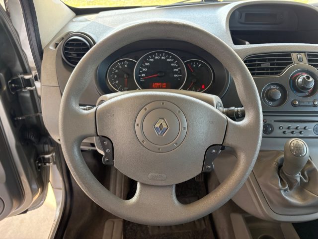 RENAULT Kangoo usata, con MP3