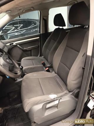 VOLKSWAGEN Touran usata, con ESP