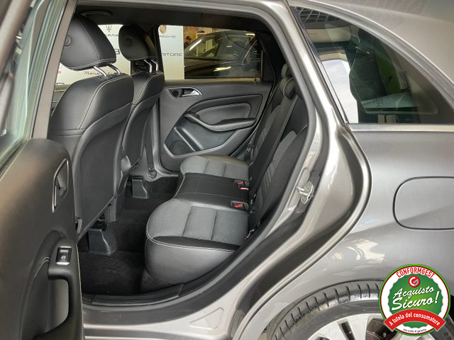 MERCEDES-BENZ B 180 usata, con Park Distance Control