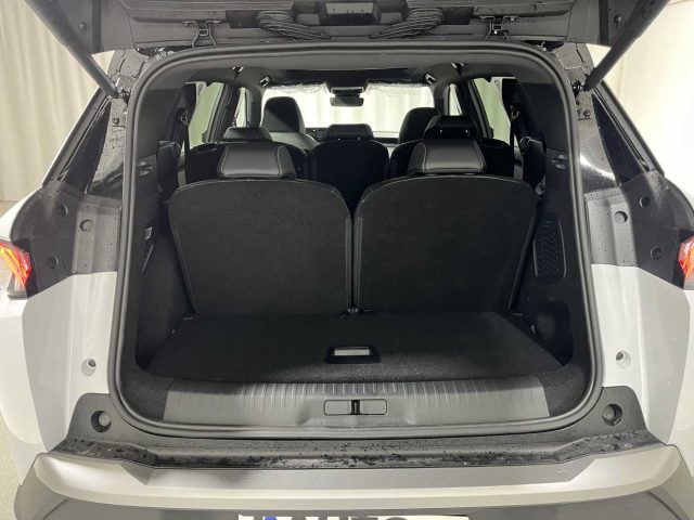 PEUGEOT 5008 usata, con Bluetooth