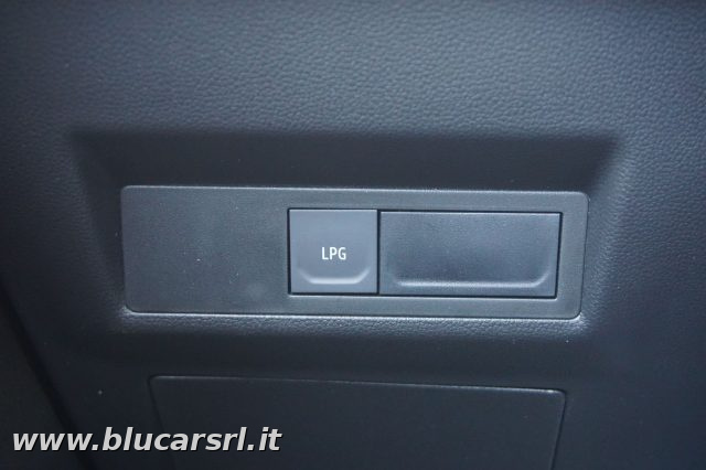 RENAULT Captur usata, con Airbag testa