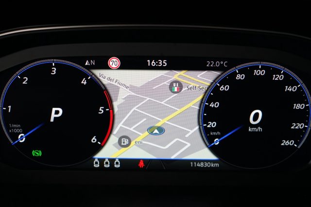 VOLKSWAGEN Passat Variant usata, con Cerchi in lega