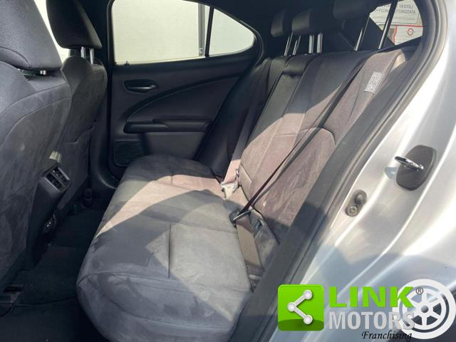 LEXUS UX 250h usata, con Controllo trazione