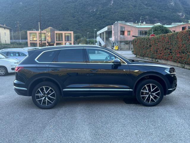 VOLKSWAGEN Touareg usata, con Boardcomputer