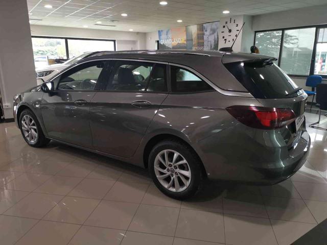 OPEL Astra usata, con Autoradio