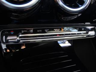 MERCEDES-BENZ A 250 usata, con Autoradio digitale