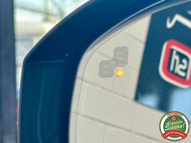 LAND ROVER Discovery usata, con Luci diurne LED