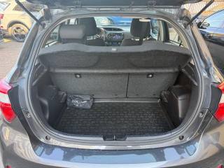 TOYOTA Yaris usata, con Bluetooth