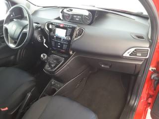 LANCIA Ypsilon usata, con ESP