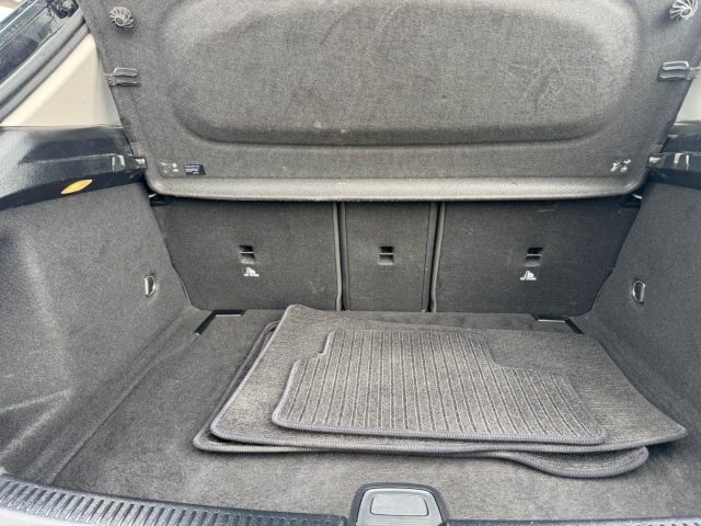 MERCEDES-BENZ A 200 usata, con Fari LED