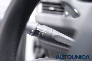 PEUGEOT 208 usata, con Sensori di parcheggio posteriori