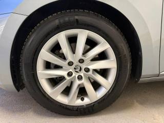 SKODA Superb usata, con Bluetooth