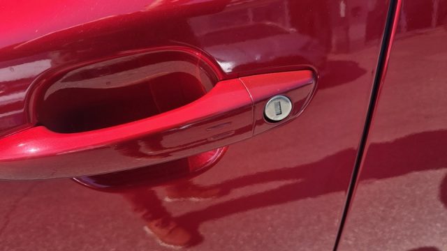 PEUGEOT 2008 usata, con Chiusura centralizzata