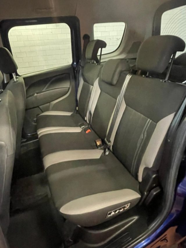 FIAT Doblo usata, con Airbag