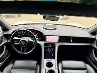 PORSCHE Taycan usata, con USB
