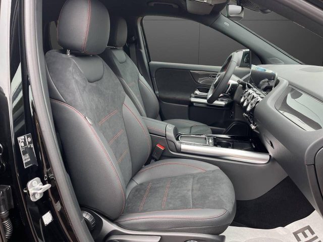 MERCEDES-BENZ GLA 200 usata, con Climatizzatore